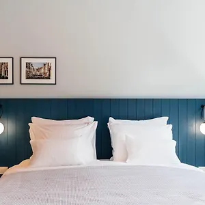 Cozy Pillow Hotel
